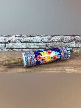 The pioneer woman Fiona Floral rolling pin